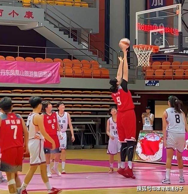可是，他心里却堵得厉害。